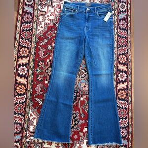 • NWT MOTHER The Weekender Fray Denim •